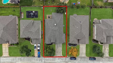 View/Area - 6403 Pinyon Trail Dr, Spring, TX 77389 photo 2 of 6
