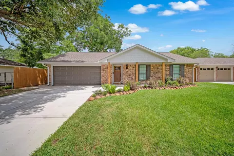 1109 Warren St, Deer Park, TX 77536