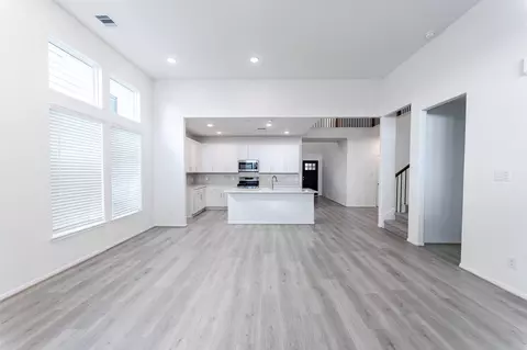 Living - 1722 Navigation Ln, Angleton, TX 77515 photo 6 of 7