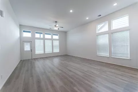 Living - 1722 Navigation Ln, Angleton, TX 77515 photo 3 of 7