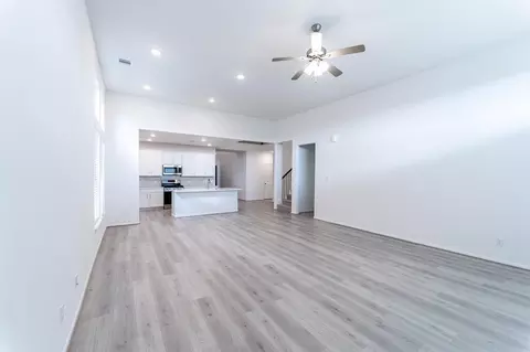 Living - 1722 Navigation Ln, Angleton, TX 77515 photo 5 of 7