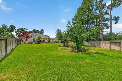 Exterior - 8114 Hideaway Run Way, Spring, TX 77389 photo 4 of 8