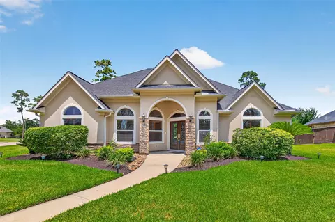 Exterior - 8114 Hideaway Run Way, Spring, TX 77389 photo 2 of 8