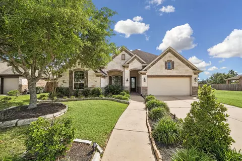 2202 Meadow Wind Dr, Houston, TX 77089