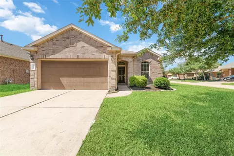 18302 Redoak Manor Ln, Cypress, TX 77433