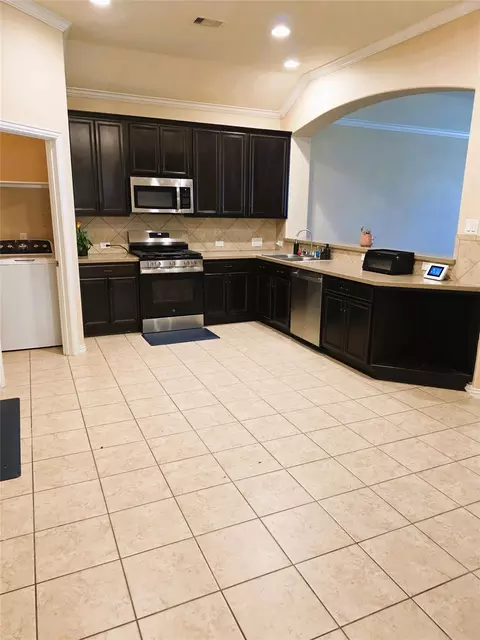 Kitchen - 24039 Clipper Hill Ln, Spring, TX 77373 photo 1 of 2