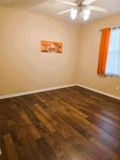 Bedroom - 24039 Clipper Hill Ln, Spring, TX 77373 photo 3 of 7