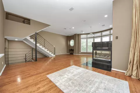 Living - 6519 Durford St, Houston, TX 77007 photo 3 of 8