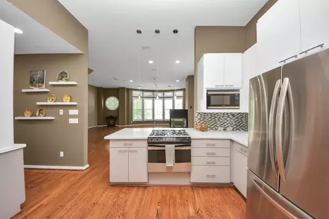 Kitchen - 6519 Durford St, Houston, TX 77007 photo 2 of 2