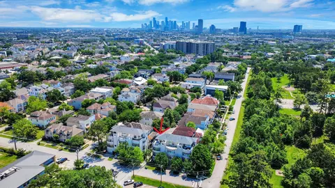 View/Area - 6519 Durford St, Houston, TX 77007 photo 2 of 4