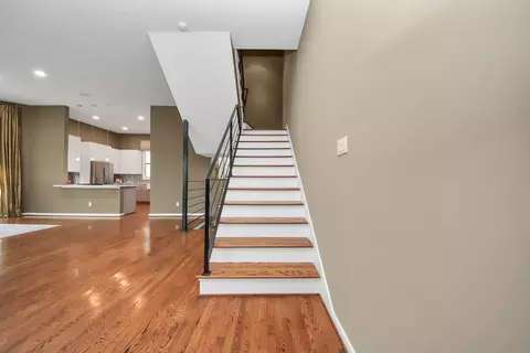 Entry Way - 6519 Durford St, Houston, TX 77007 photo 3 of 5