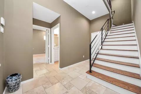 Entry Way - 6519 Durford St, Houston, TX 77007 photo 1 of 5