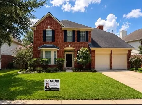 219 Birch Hill Dr, Sugar Land, TX 77479