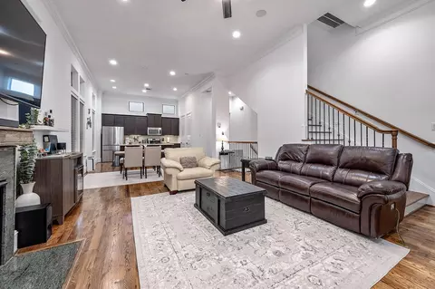 3205 Maxroy St, Houston, TX 77008