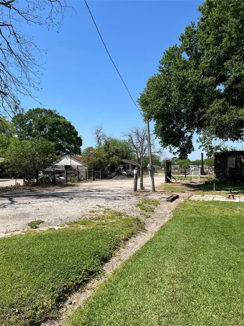 14907 14901 Lillja Rd NE, Houston, TX 77060