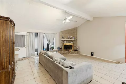 Living - 23618 Wintergate Dr, Spring, TX 77373 photo 3 of 4