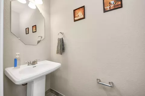 Bath - 29482 Westhope Dr, Spring, TX 77386 photo 3 of 4