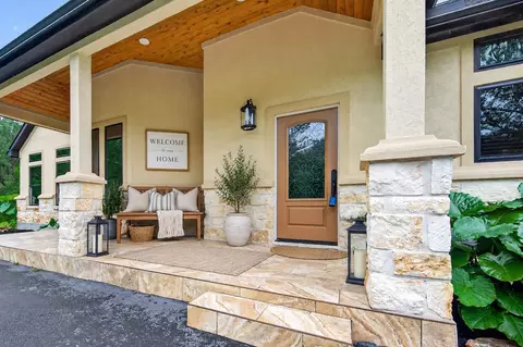 13399 Hill Creek Rd, Montgomery, TX 77356