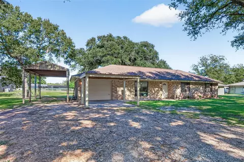 9615 Union St, Needville, TX 77461