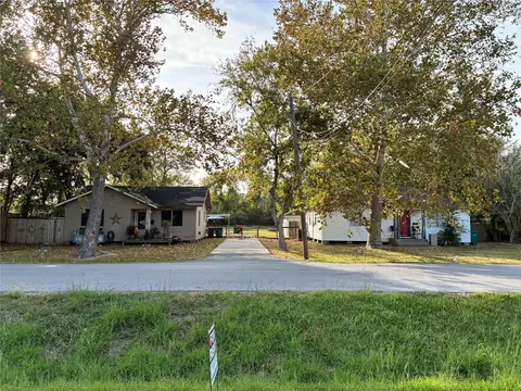 1930 Palm St, La Marque, TX 77568