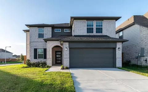13724 Seneca Lake Dr, La Marque, TX 77568