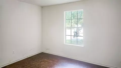 Bedroom - 1215 Trinlady Park Rd, Trinity, TX 75862 photo 3 of 6