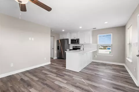 511 Caisson St, Surfside Beach, TX 77541 photo 6