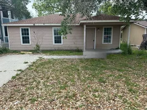 453 N Mccampbell St, Aransas Pass, TX 78336