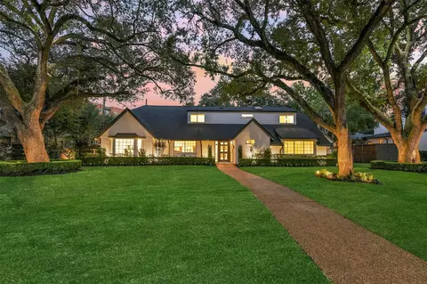 451 Brown Saddle St, Houston, TX 77057
