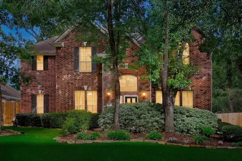 35 Westwinds Cir, The Woodlands, TX 77382