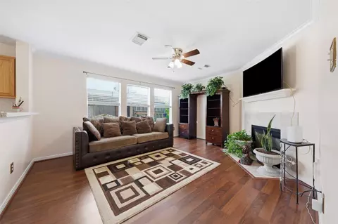 14607 Alanna Lagoon Ct, Houston, TX 77083