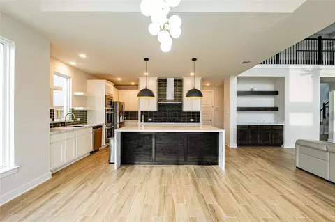 Kitchen - 2207 Falling Fig Ln, Richmond, TX 77406 photo 4 of 5