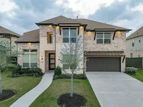 Exterior - 2207 Falling Fig Ln, Richmond, TX 77406 photo 2 of 6
