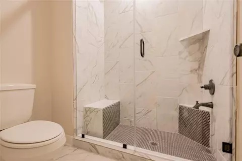 Bath - 2207 Falling Fig Ln, Richmond, TX 77406 photo 5 of 7