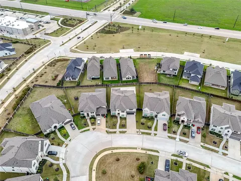 View/Area - 2207 Falling Fig Ln, Richmond, TX 77406 photo 6 of 6