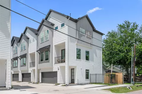 902 Kern St #A, Houston, TX 77009