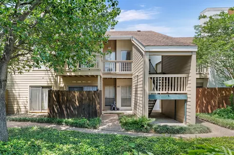 2100 Tanglewilde St #404, Houston, TX 77063