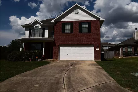 2308 Oakleaf Hills Cir, Conroe, TX 77304