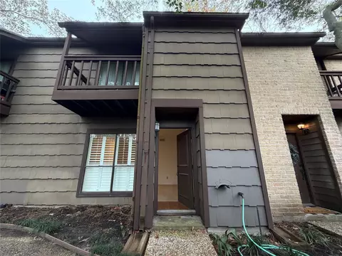 11711 Memorial Dr #203, Houston, TX 77024