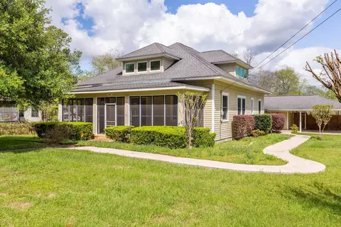 2031 Grand Ave, Liberty, TX 77575
