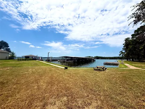 View/Area - 13934 Dolphin Dr, Willis, TX 77318 photo 2 of 2