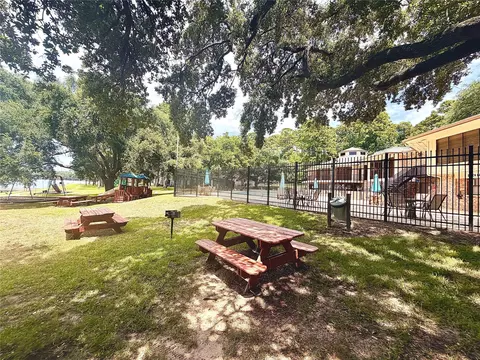Exterior - 13934 Dolphin Dr, Willis, TX 77318 photo 8 of 10