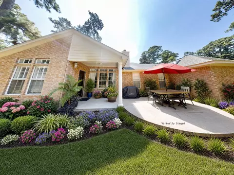 Exterior - 13934 Dolphin Dr, Willis, TX 77318 photo 5 of 10