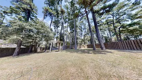 Exterior - 13934 Dolphin Dr, Willis, TX 77318 photo 6 of 10