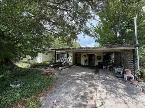 109 Dahlia St, Orange, TX 77630