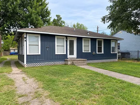 216 Eastway St, Galena Park, TX 77547