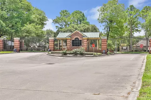 2803 Kings Crossing Dr #303, Houston, TX 77345