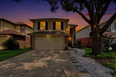 807 Oak West Dr, Houston, TX 77073