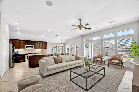 13603 Summer Cloud Ln, Pearland, TX 77584