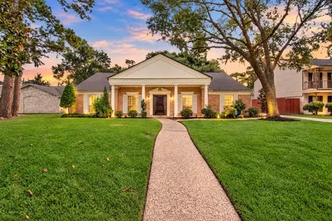 5315 Lawn Arbor Dr, Houston, TX 77066